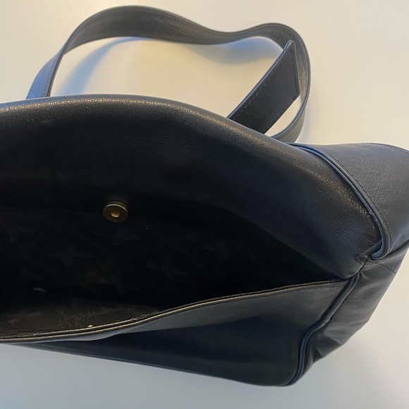 Paloma Picasso Black Leather Shoulder Bag with Gold Accents - Picture 10 of 11